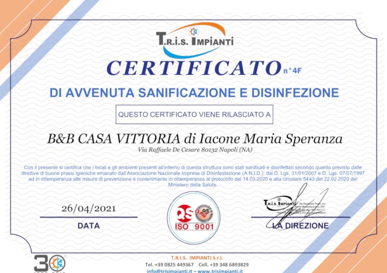 Casa Vittoria Napoli - Santa Lucia Bed & Breakfast ภายนอก รูปภาพ