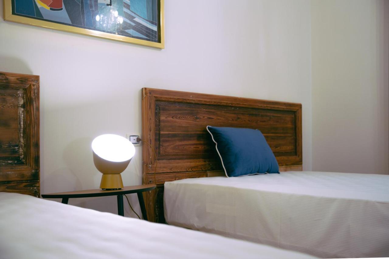 Casa Vittoria Napoli - Santa Lucia Bed & Breakfast ภายนอก รูปภาพ